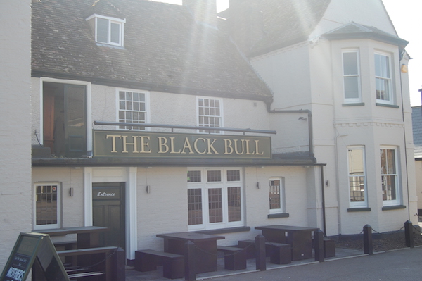 The Black Bull pub and restaurant in Post Street, Godmanchester with accommodation and function room